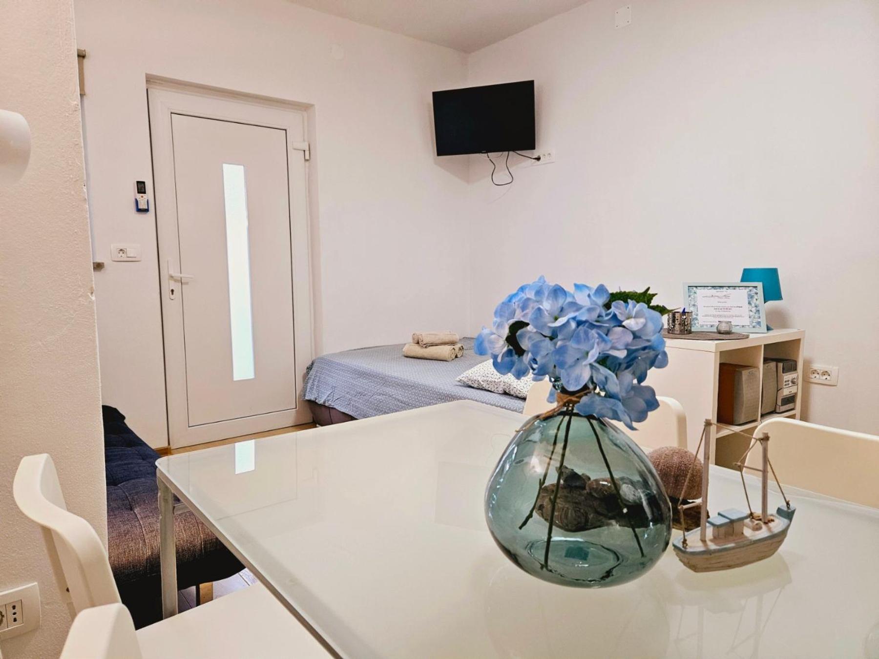 Apartma Tul Izola Exteriör bild